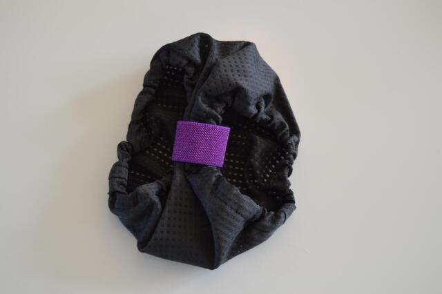 Snoods / Ørebeskytter ( Sporttekstil hvalpstørrelse med lilla bånd )