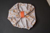 Snoods / Ørebeskytter ( Lyseblå med blade  / Hvalpestørrelse )